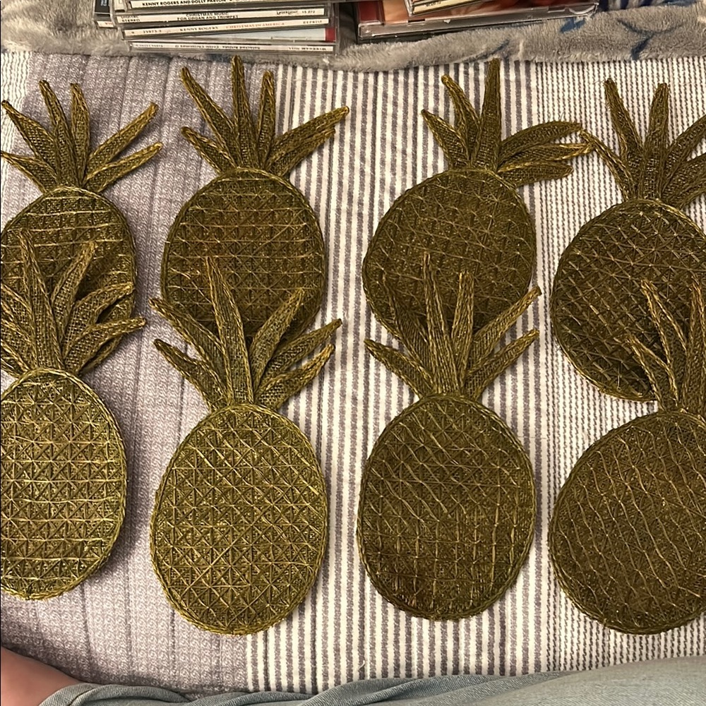Set of 8 vintage woven pineapple coasters